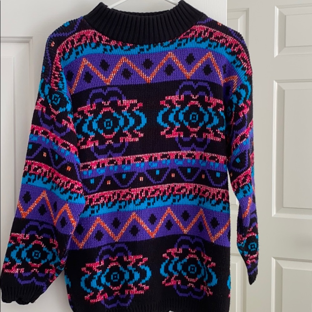Retro sweater